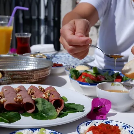 Kiva Oda ve Kahvaltı